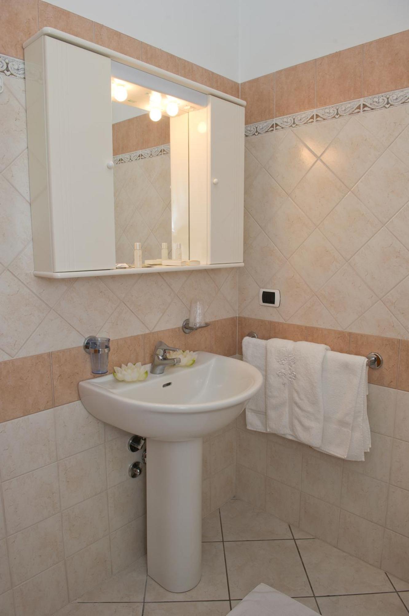 리치오네 Residenza Raggio 아파트 외부 사진